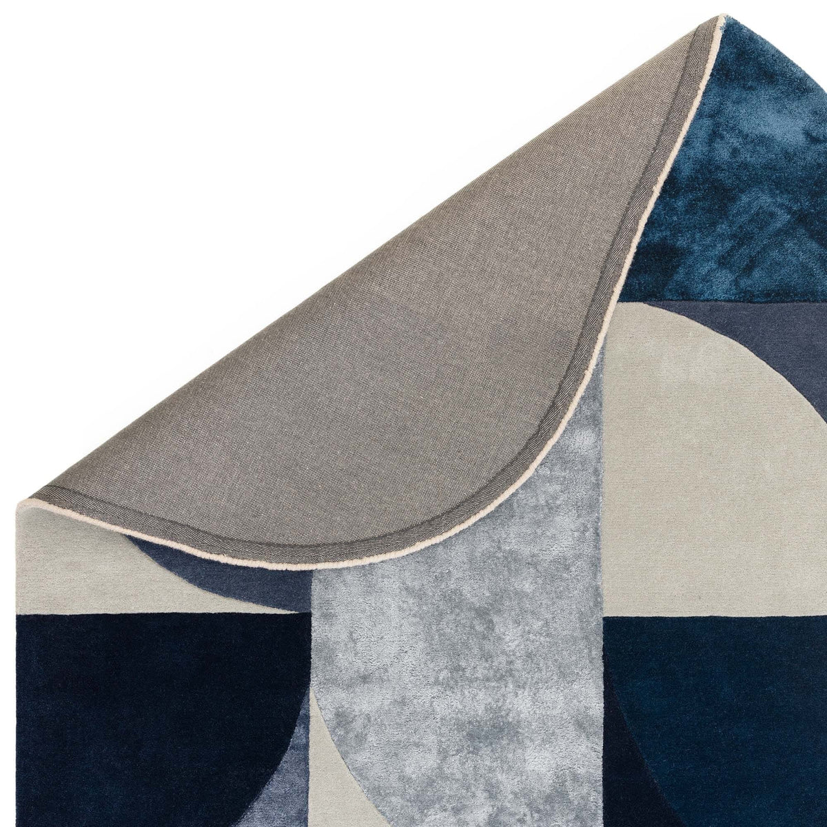 Matrix Oval Indigo MAX74 rug