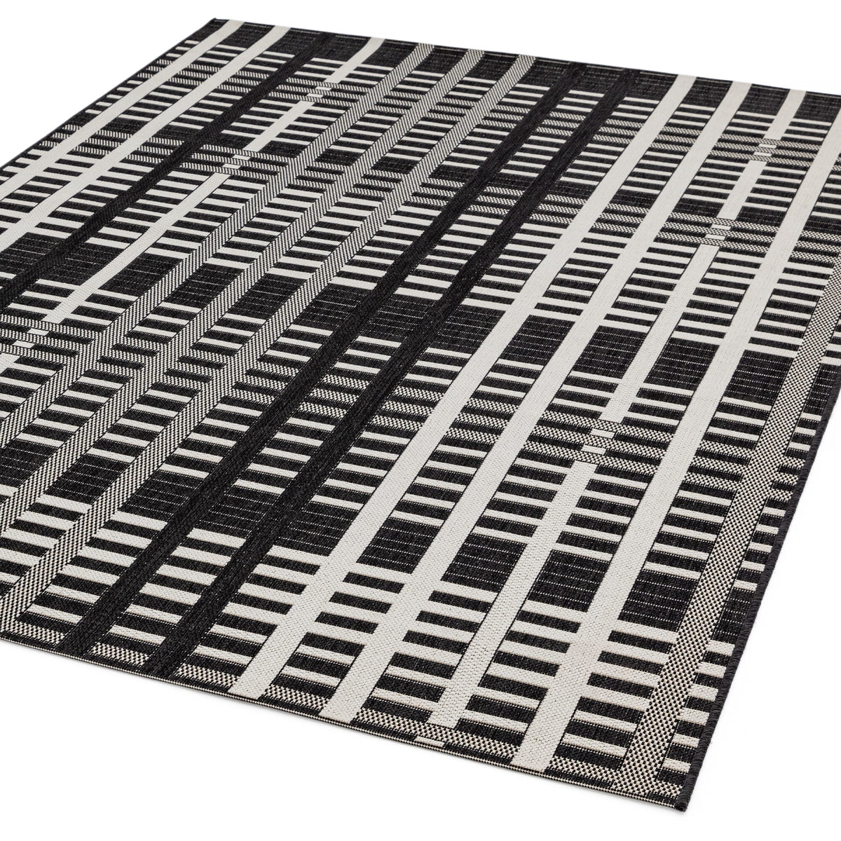 Patio PAT22 Black Grid rug